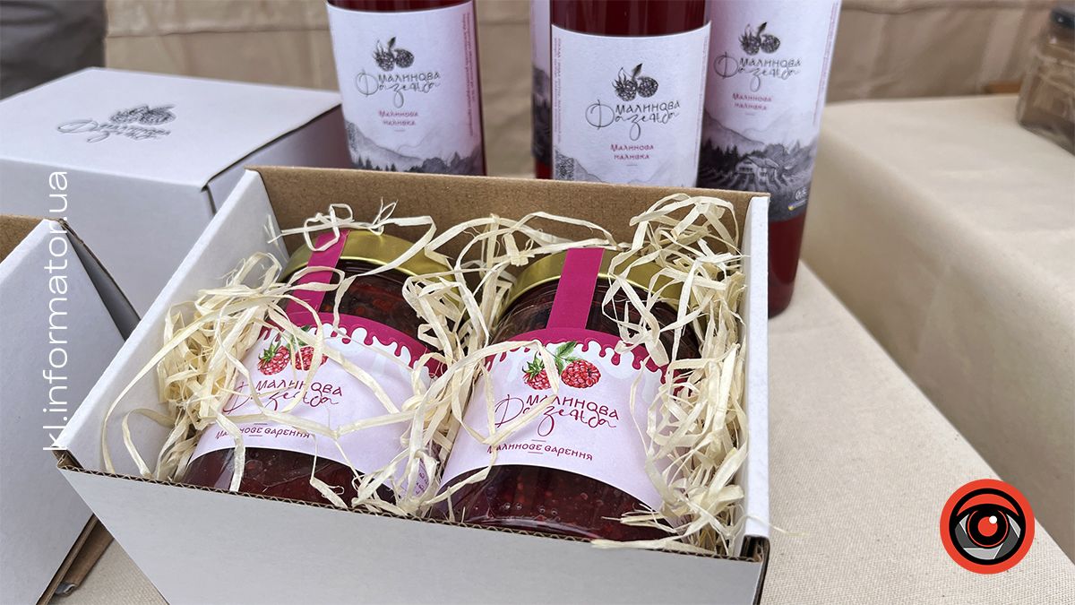 Коломия крафтова: на площі перед Музеєм писанкового розпису стартував ярмарок місцевих виробників 4