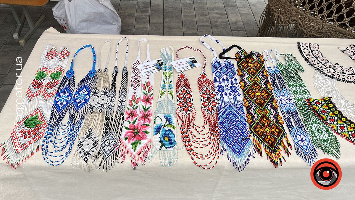 Коломия крафтова: на площі перед Музеєм писанкового розпису стартував ярмарок місцевих виробників 14