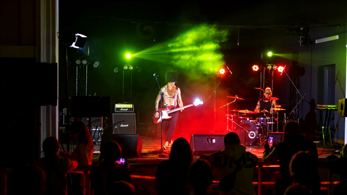 На благодійному концерті "Іскрик" вдалося зібрати 74 тисячі на допомогу "Едельвейсам" 1