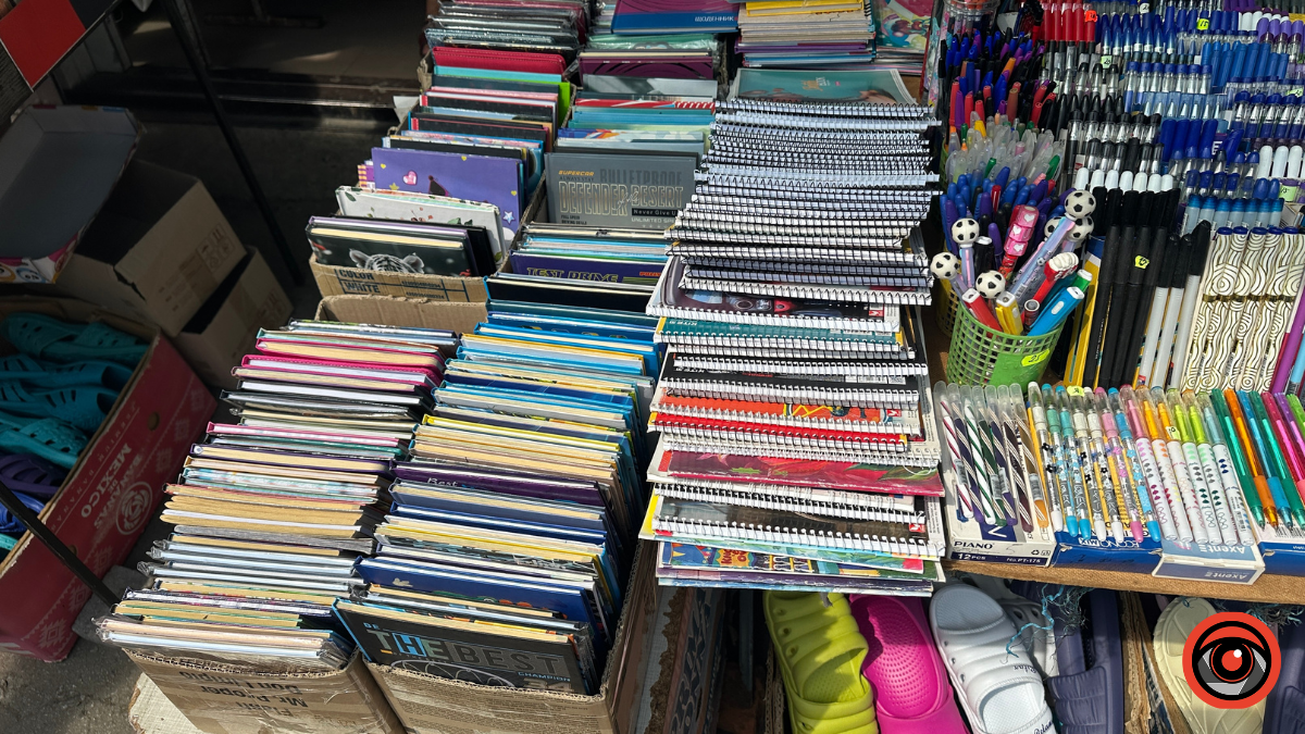 Скільки коштує шкільне приладдя в Коломиї? 1