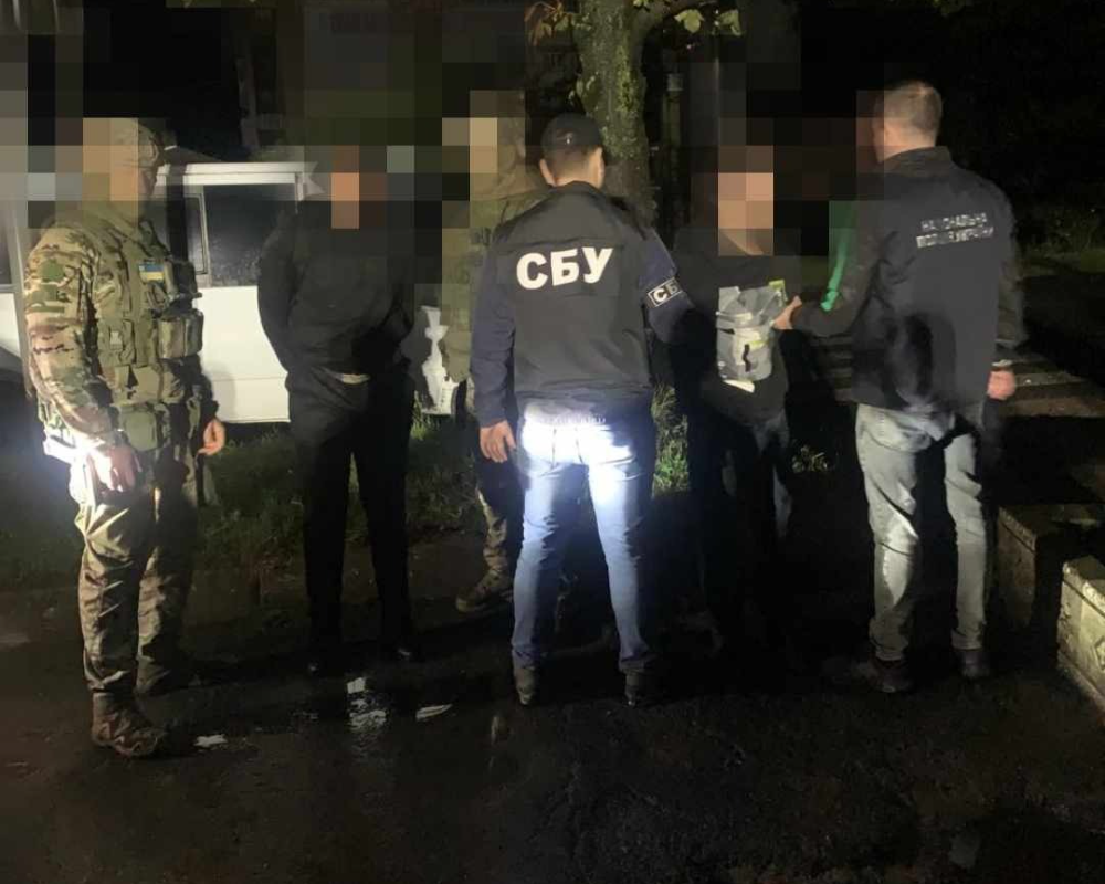 Двоє мешканців Прикарпаття підпалювали авто військовослужбовців ЗСУ 1