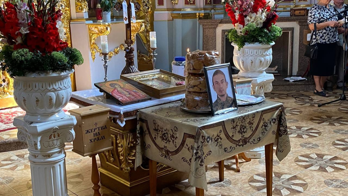 В Городенці в останню путь провели Героя Романа Дурду 6