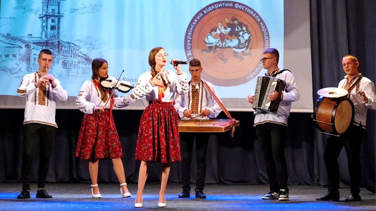 У Коломиї пройшов фестиваль народної хореографії «Покутські витоки» 3