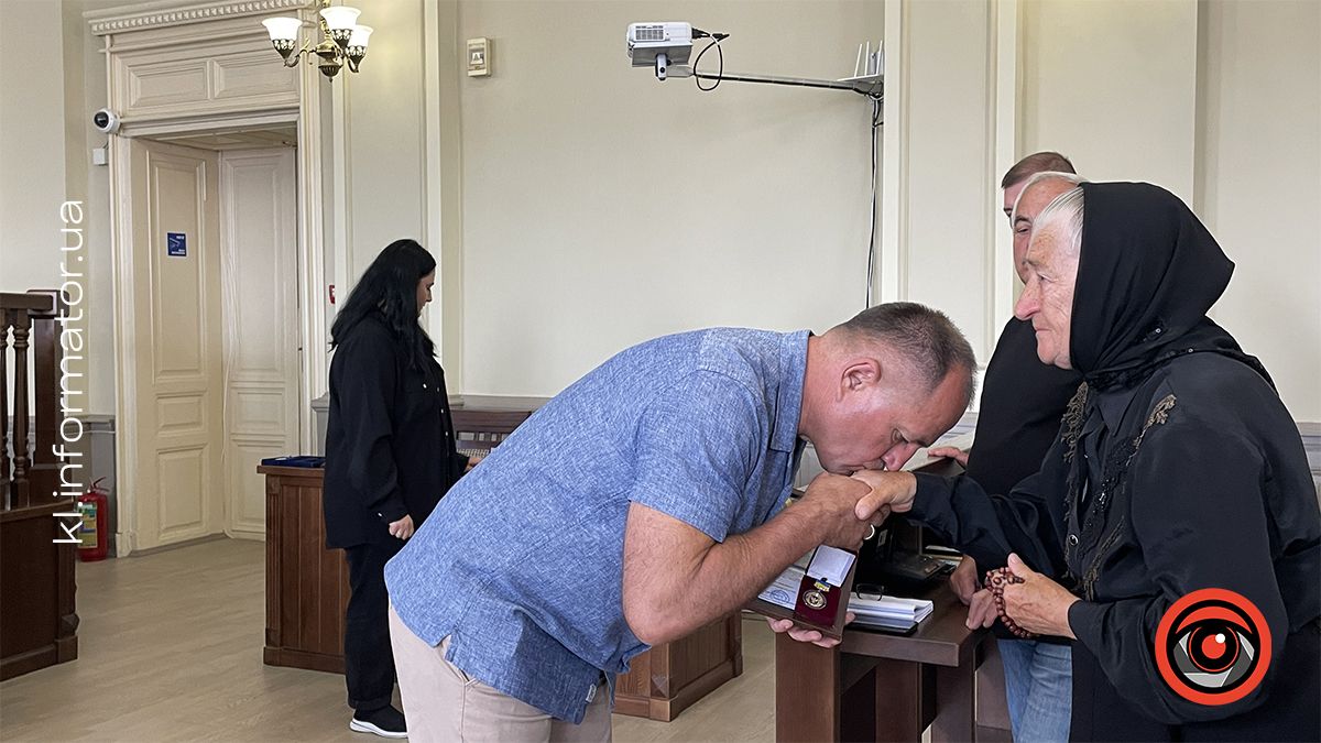 26 полеглим захисникам присвоїли звання “Почесний громадянин міста Коломиї” 17