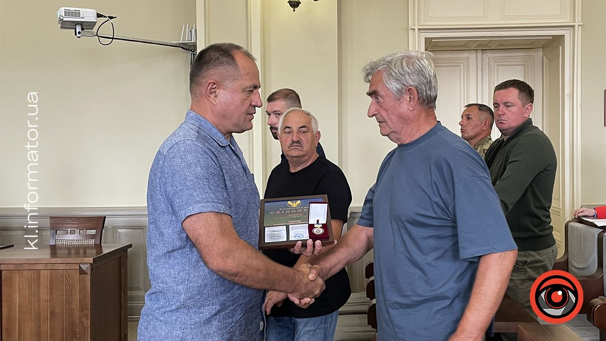 26 полеглим захисникам присвоїли звання “Почесний громадянин міста Коломиї” 25