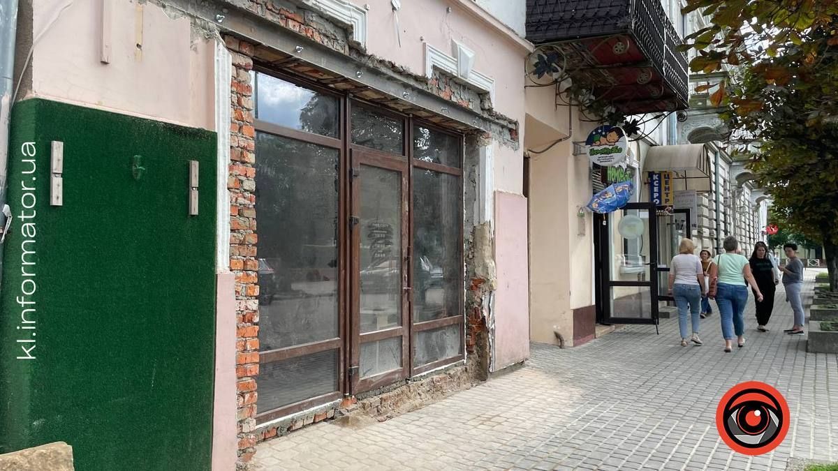 Січових Стрільців, 6. Встановлені нові двері