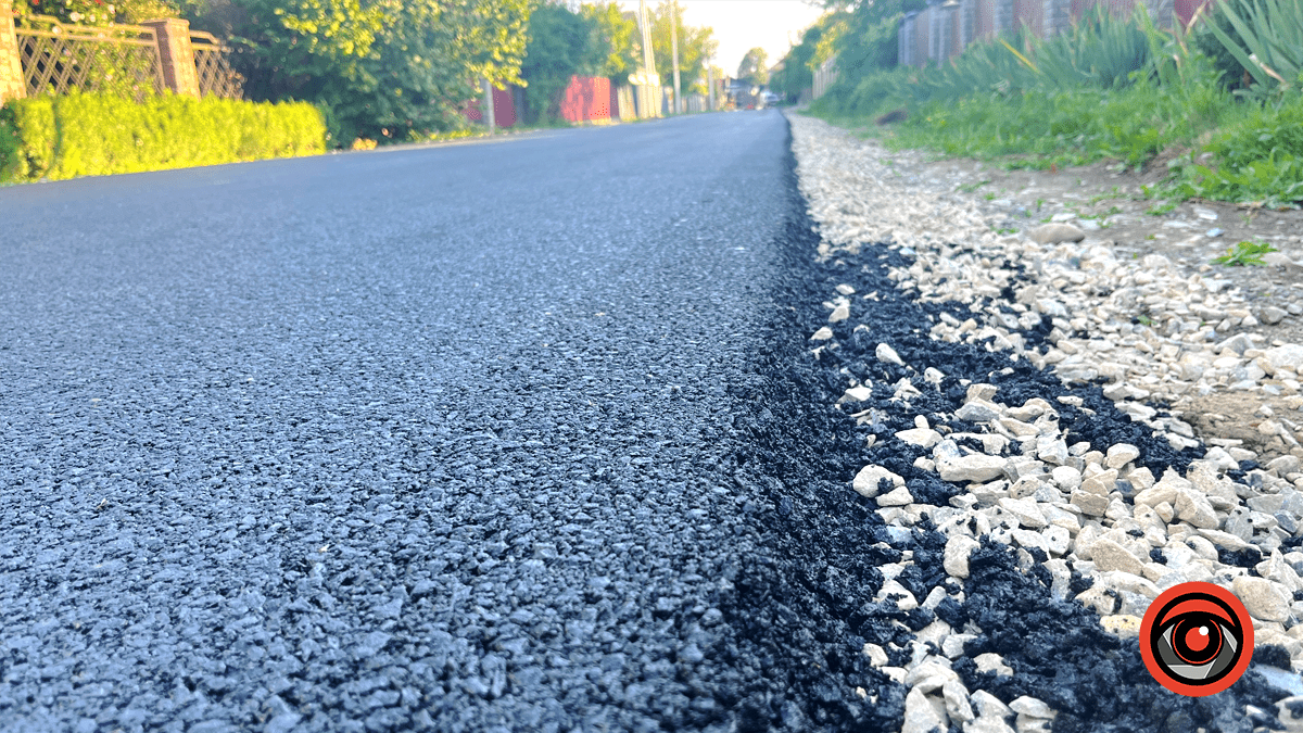 Сезон асфальтування: у Коломиї відремонтували вулиці Веделя та Бортнянського. Що на черзі? 3