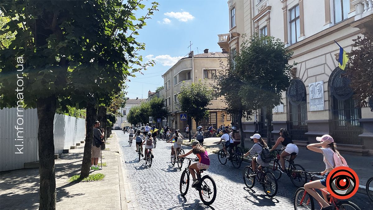 Перший у Коломиї велозаїзд "Їду за воїна - шаную памʼять". ФОТО 11