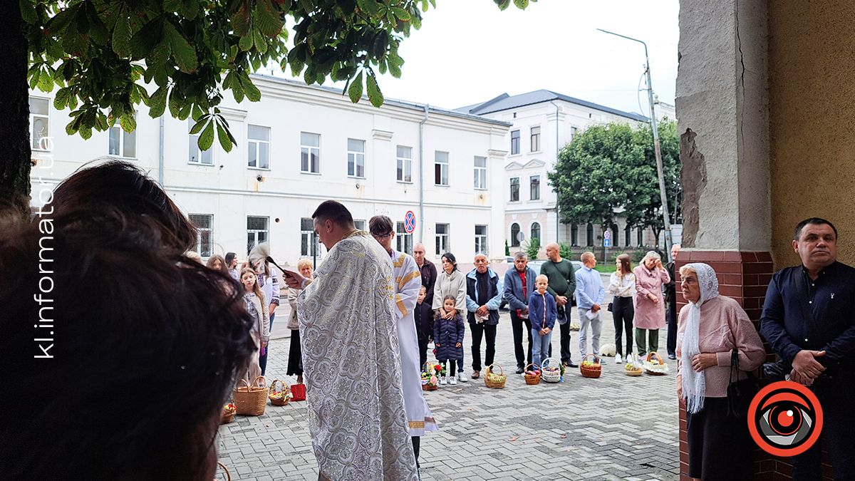 Як освячували кошики на Спаса в Коломиї | фоторепортаж з храмів міста 15