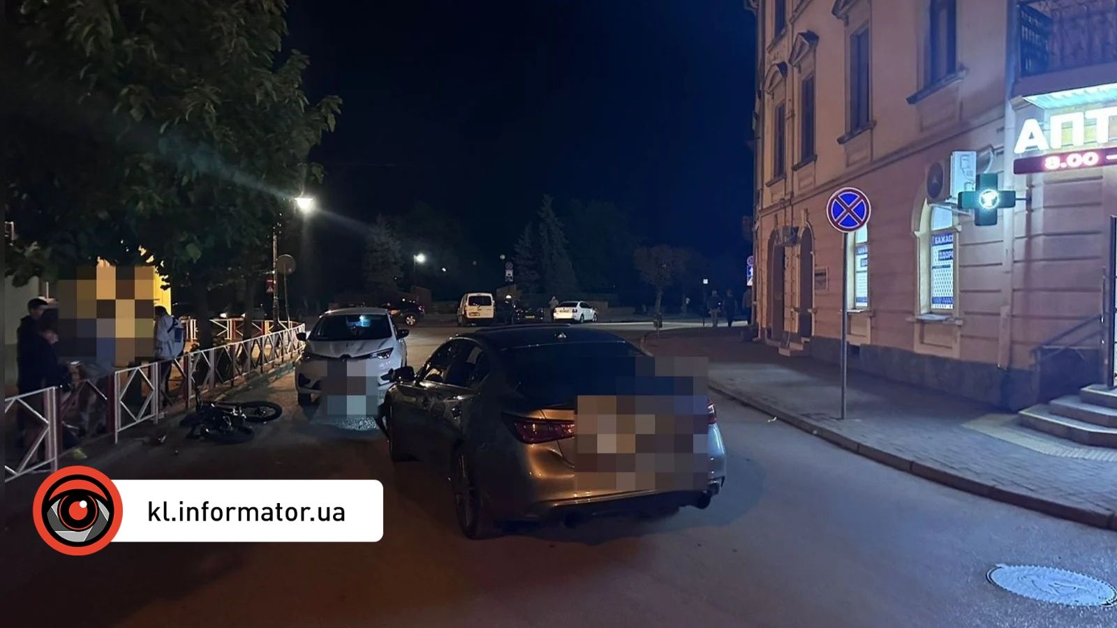 На стометрівці у Коломиї під колеса Infiniti потрапив скутерист