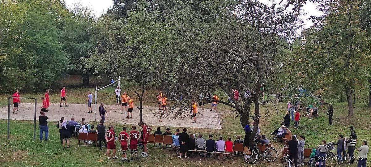 Герою Івану Рожкову з Коршівської громади присвятили пам'ятний турнір 6