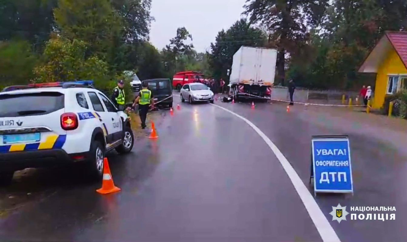Деталі смертельної ДТП на Косівщині: двоє загиблих, четверо в лікарні 3
