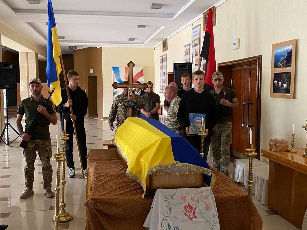 Городенка зустріла полеглого Героя Михайла Лазорка 12