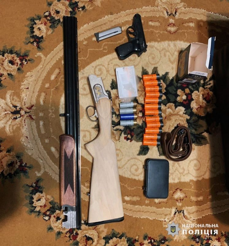 Вивезли в ліс, били та стріляли: двоє прикарпатців вибивали неіснуючий борг у знайомого 2