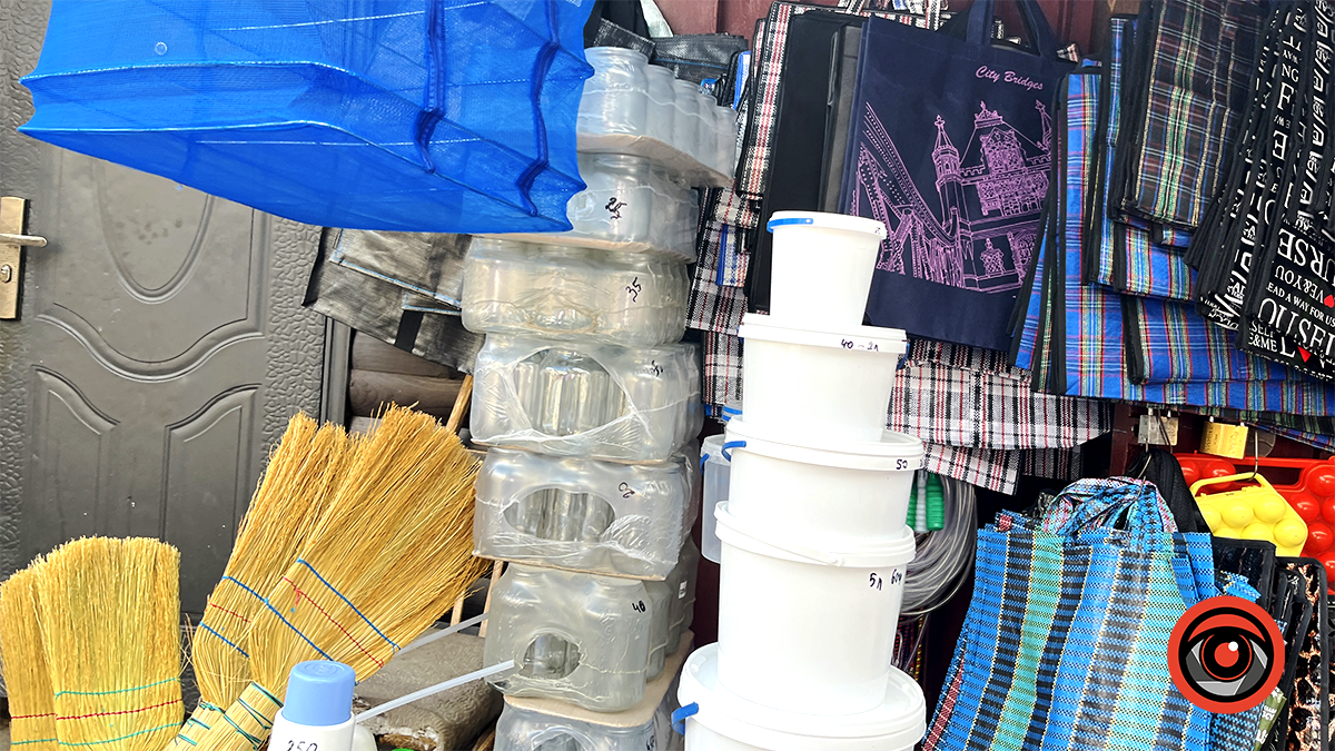 Скільки коштують банки та кришки для закруток на ринку в Коломиї 3