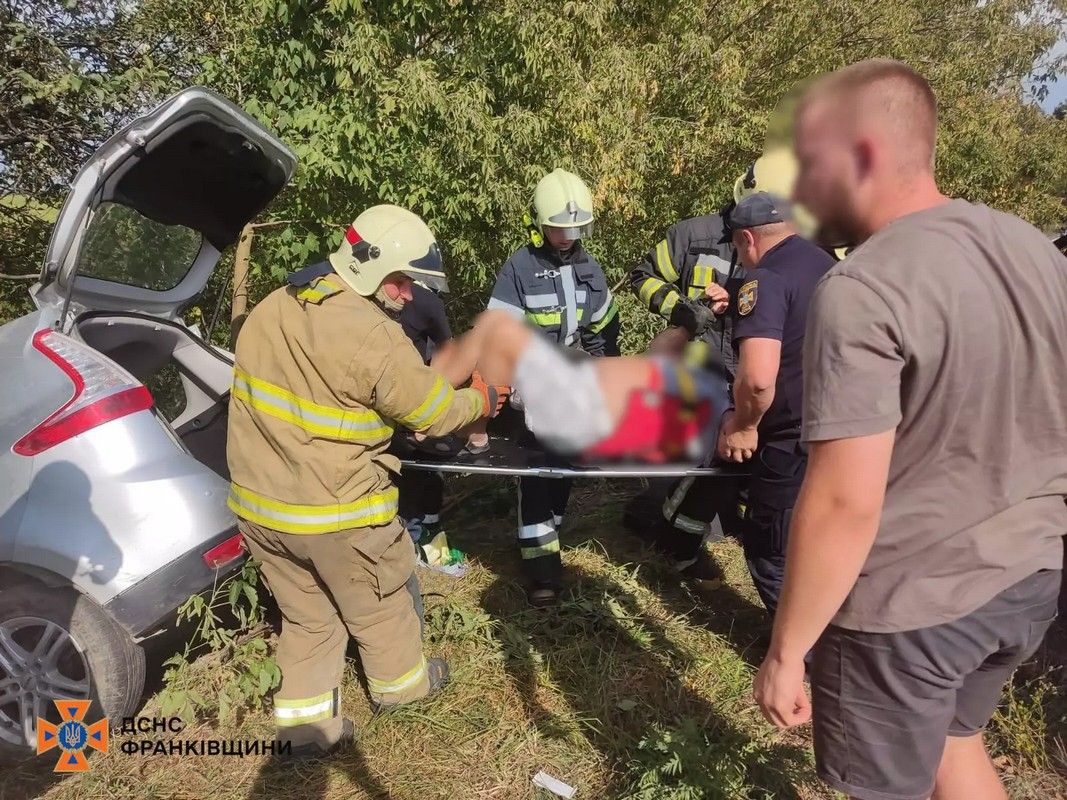 Деталі вчорашньої ДТП біля Отинії 2