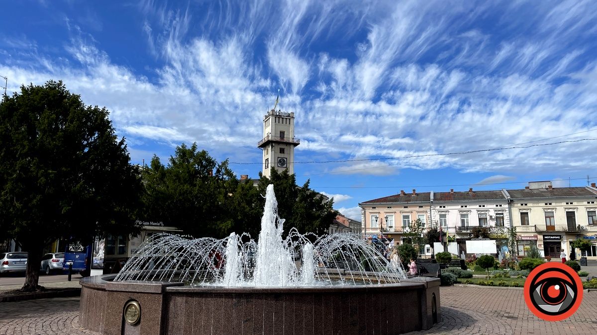 Дивовижне небо та ще трішки сонця: вересневе середмістя Коломиї. Фоторепортаж 3
