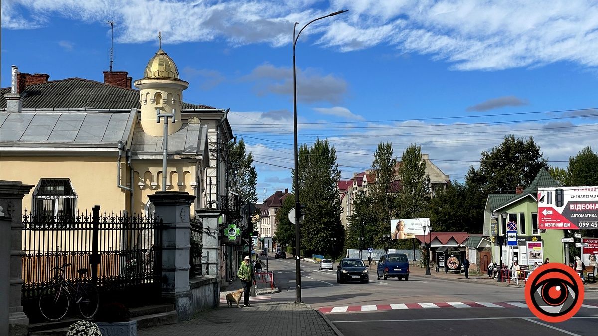 Дивовижне небо та ще трішки сонця: вересневе середмістя Коломиї. Фоторепортаж 8