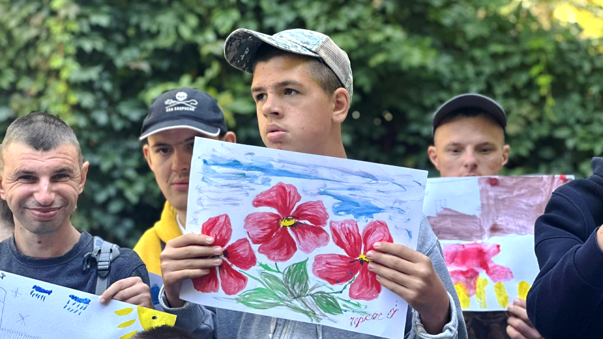 «Різні, але Рівні». У Коломиї відкрили виставку малюнків людей з особливими освітніми потребами 2