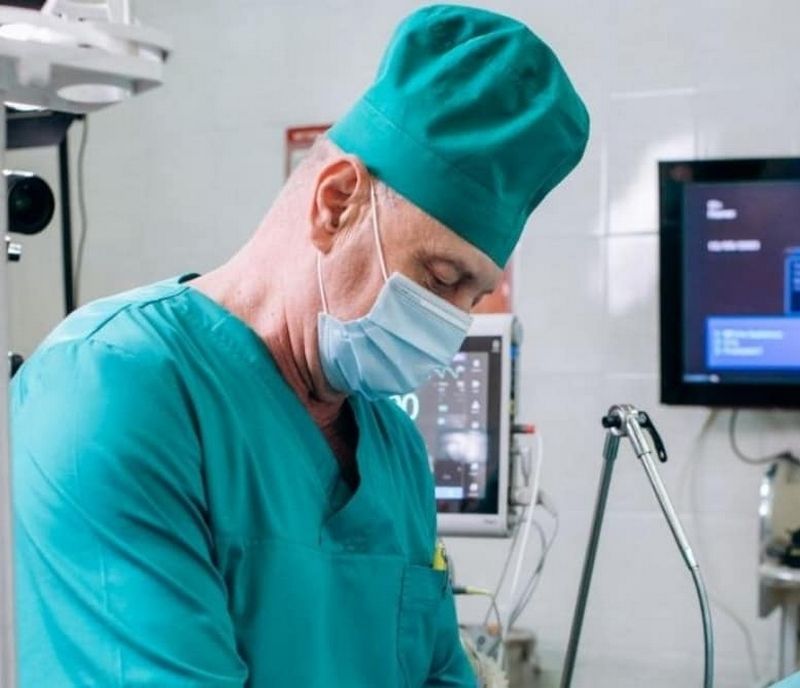 Помер лікар Коломийського пологового будинку 1