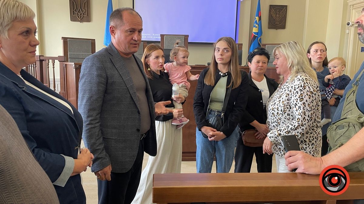 Зняти з посади мера Коломиї пропонує мати загиблого захисника 1