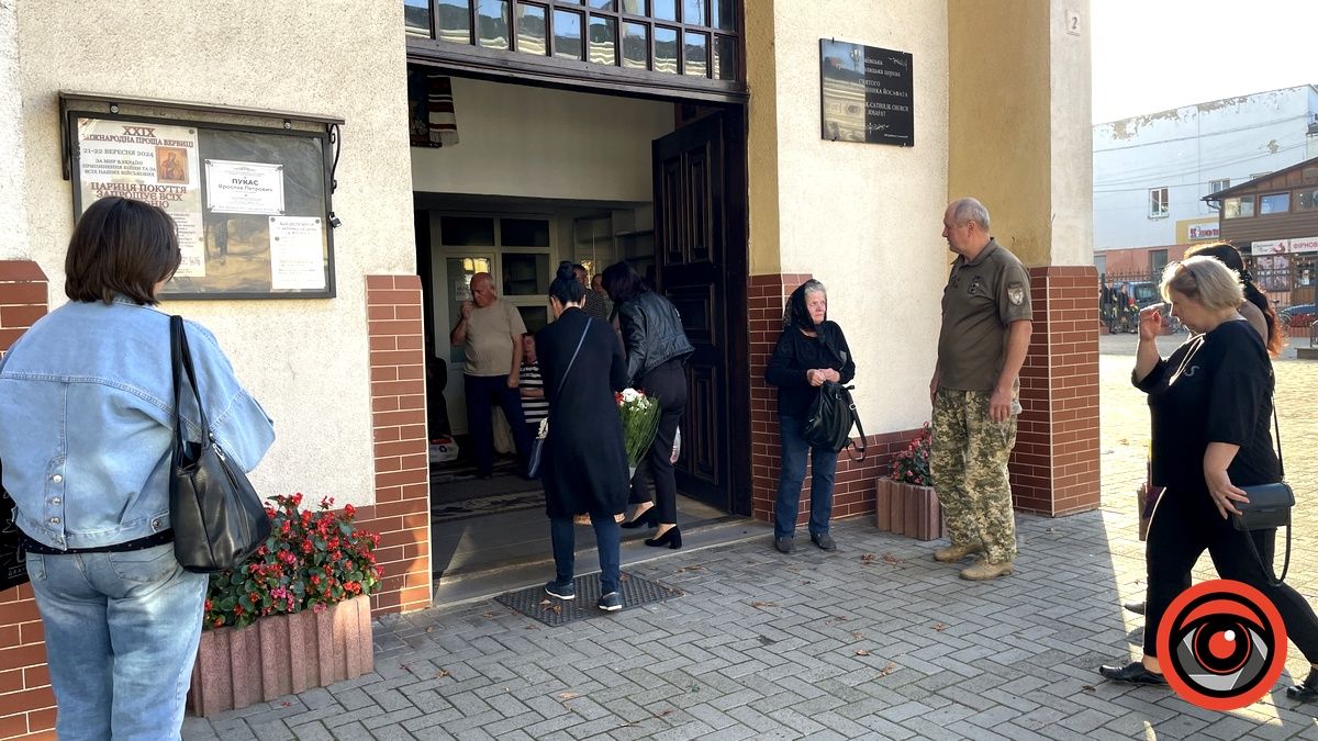 У Коломиї зустріли скорботний кортеж з тілом Ярослава Пукаса 5