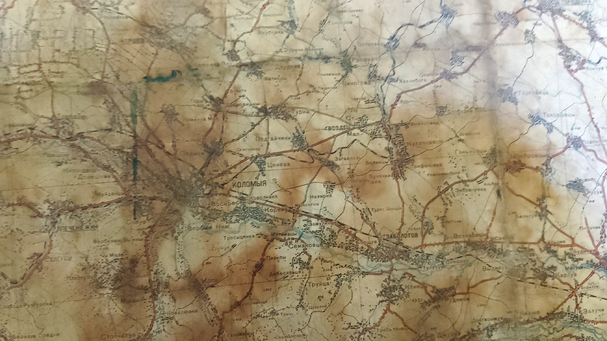 В Музеї історії Коломиї з'явився новий унікальний експонат - карта з бункеру в селі Спас 1