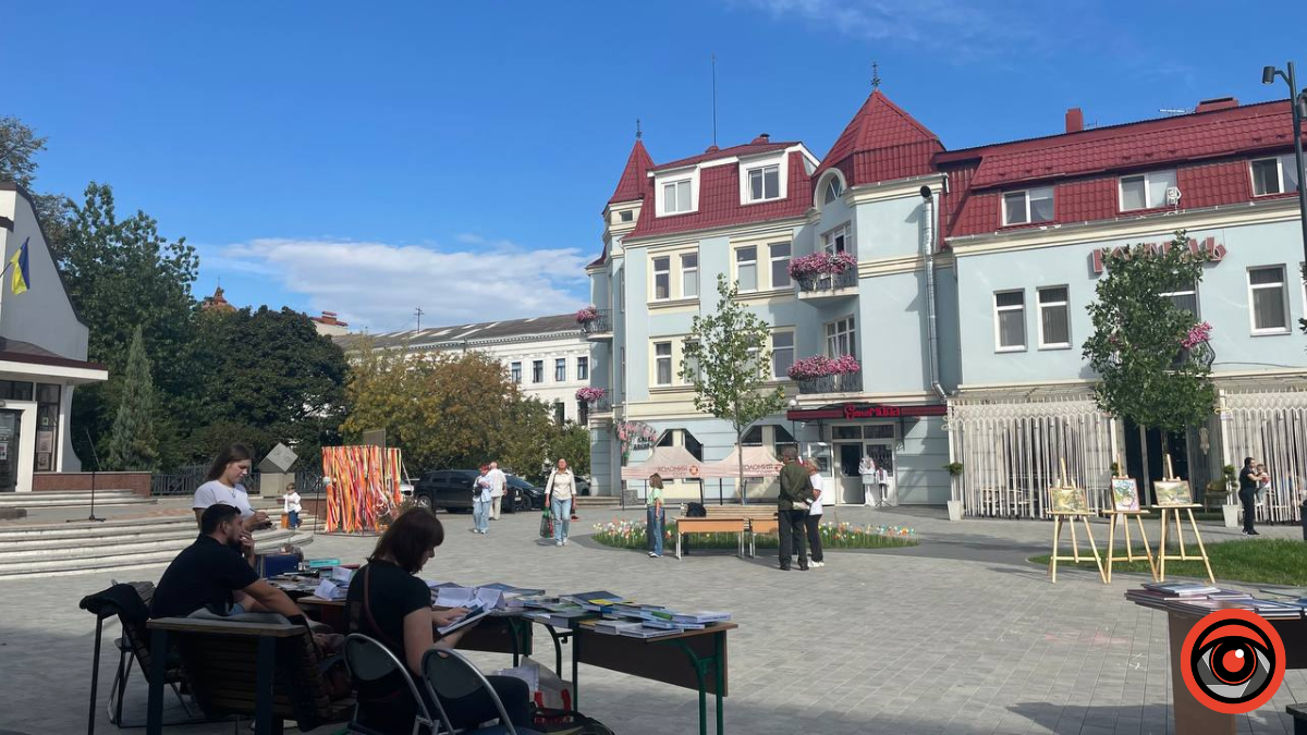 В Коломиї проходить найбільший на Прикарпатті книжковий фестиваль 4