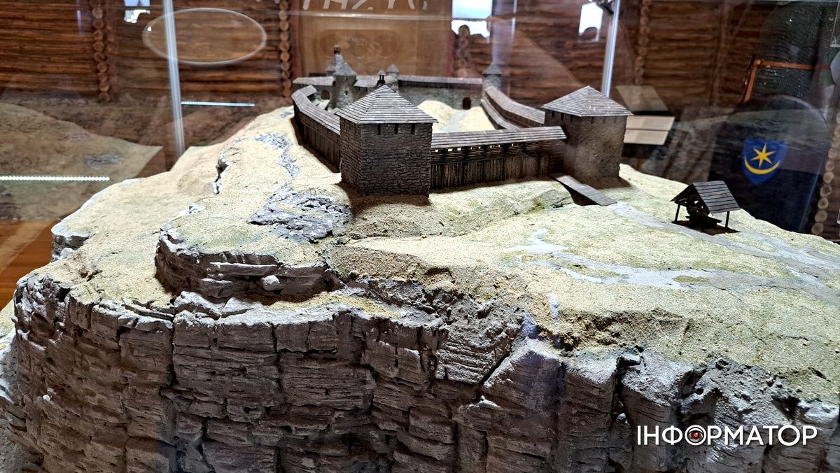 Унікальний дрібносвіт: замки і палаци України в мініатюрі можна побачити в Кам'янці-Подільському 1