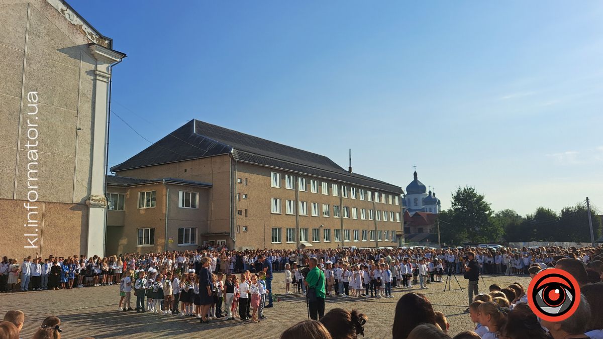 Свято Першого дзвоника: як коломийські учні розпочали навчальний рік 6