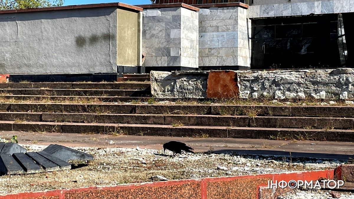 Все рівно: що після ексгумації відбувається на площі в Коломиї | ВІДЕО
