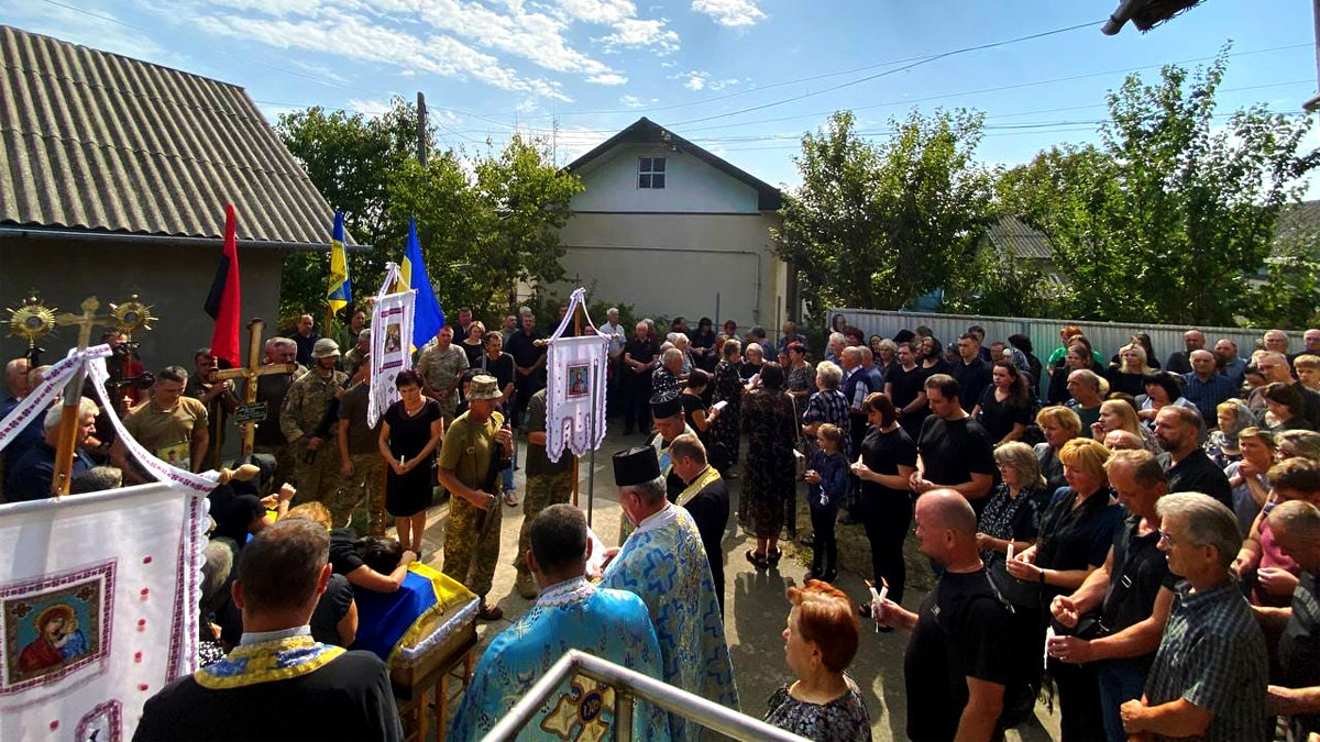 У Городенці попрощалися з загиблим воїном Ігорем Левицьким 1