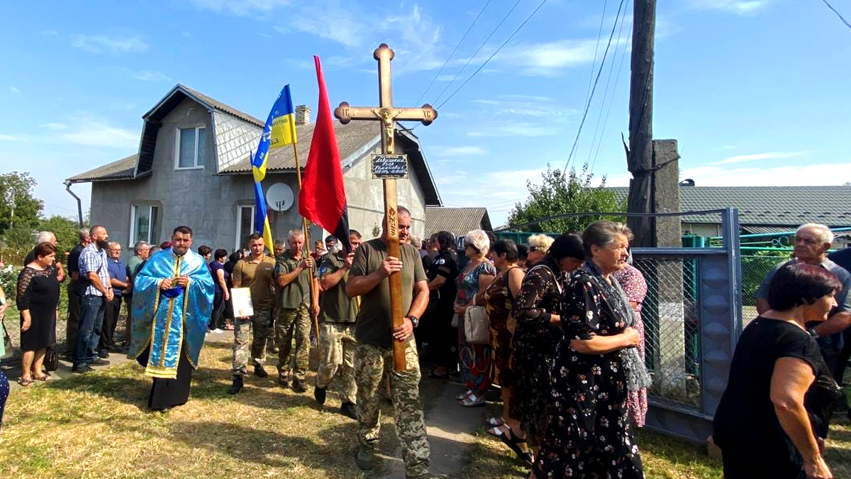 У Городенці попрощалися з загиблим воїном Ігорем Левицьким 2