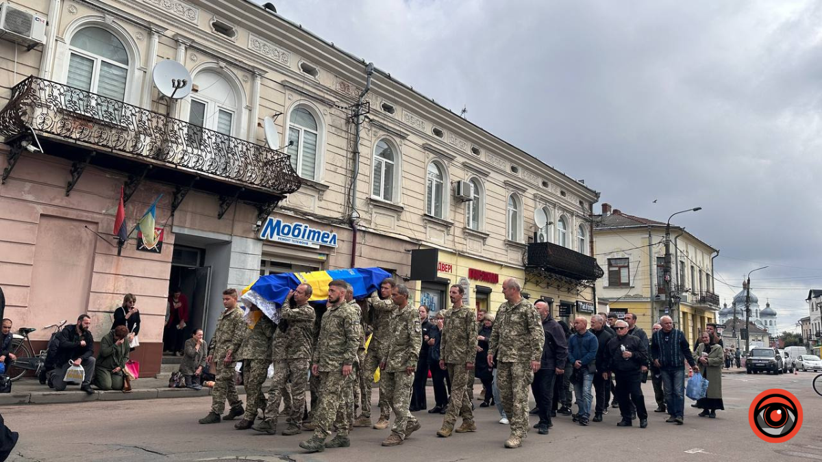 В Коломиї в останню путь провели Героя Андрія Биця 5