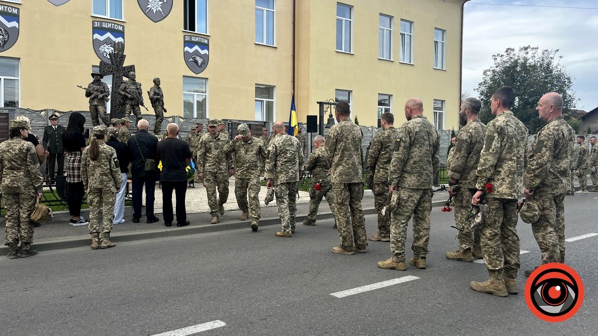 У Коломиї прощалися з "Едельвейсом" Василем Романюком 8