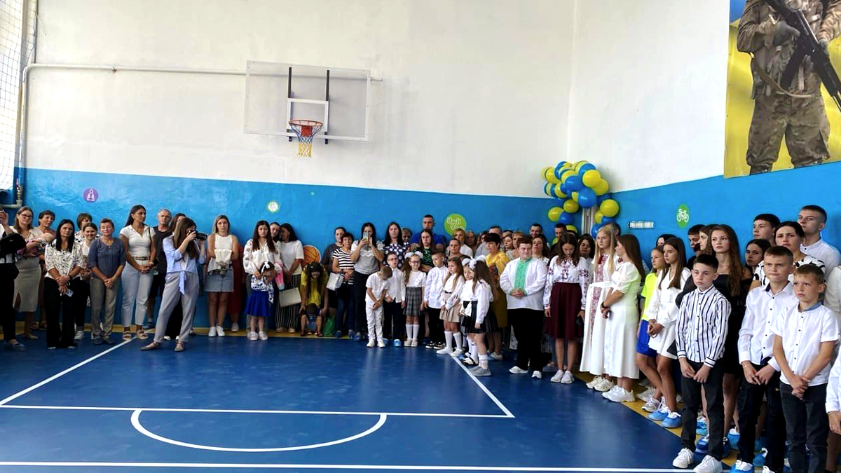 На Городенківщині батьки полеглого захисника оновили спортивну залу ліцею в пам'ять про сина 1