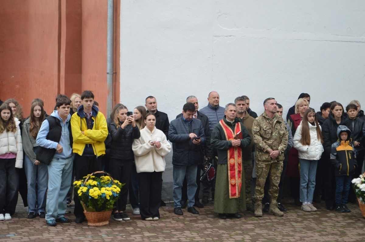 П'ятьом Героям відкрили пам'ятні дошки у школах Коломиї 7