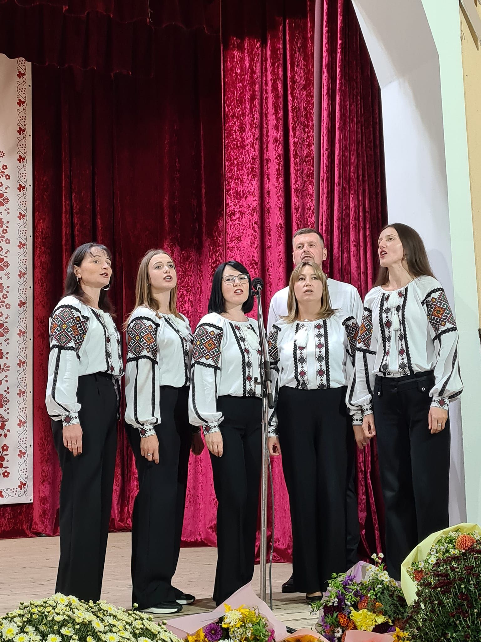 Кращі освітяни зі Снятинщини отримали нагороди з нагоди Дня вчителя 6