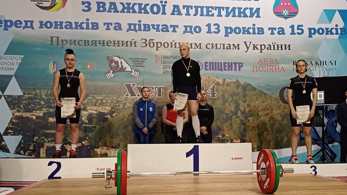 Юні важкоатлети Коломиї привезли 16 медалей з чемпіонату України 4