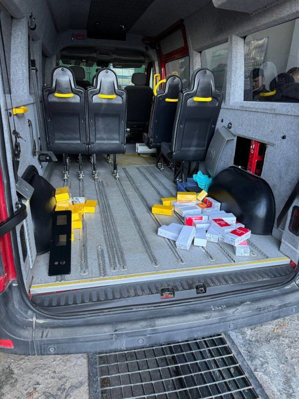 На кордоні з Польщею митники виявили контрабанду техніки на 1,5 млн грн 1