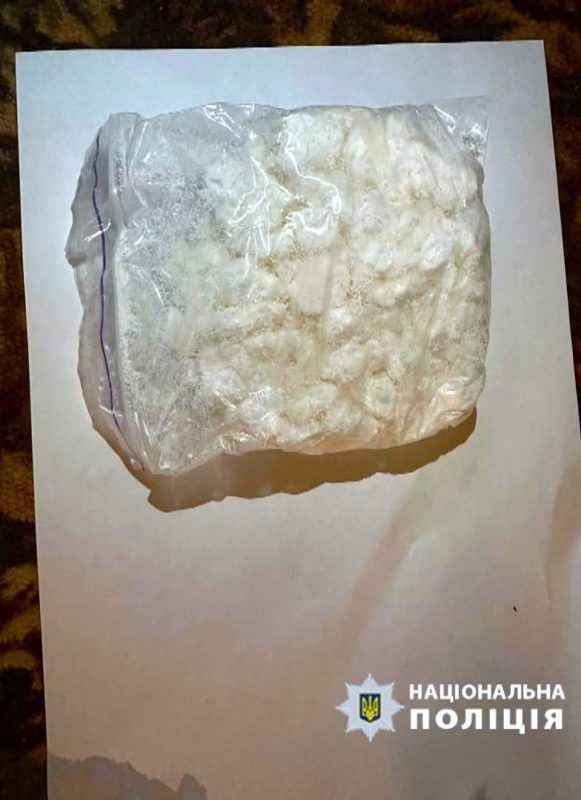 Правоохоронці виявили десятки пакетів з наркотиками в крадія мотоцикла на Коломийщині 1