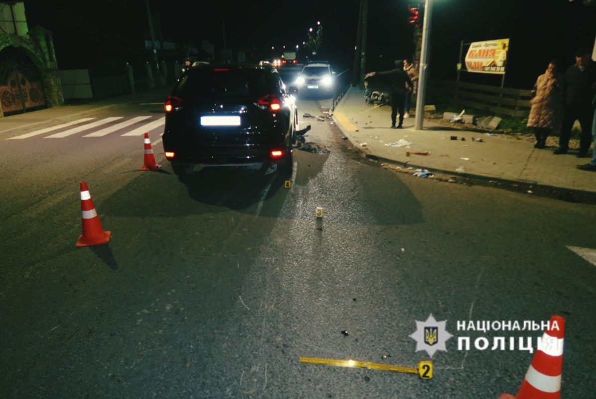 ДТП у Татарові: неповнолітній мотоцикліст врізався в легковик 1