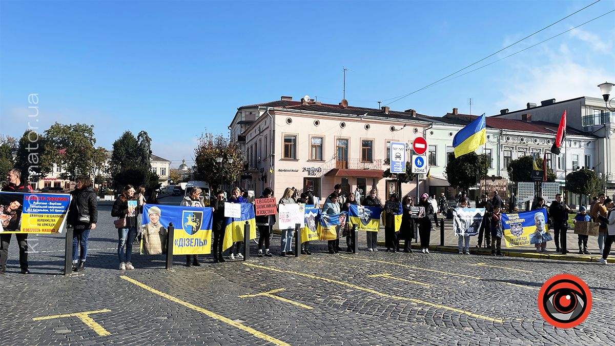 "Не мовчи! Полон вбиває!" У Коломиї пройшла акція на підтримку військовополонених 6