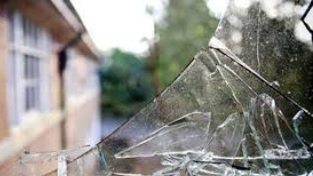 Коломиянин жбурнув Джин-тоніком в балкон і отримав 50 грн штрафу