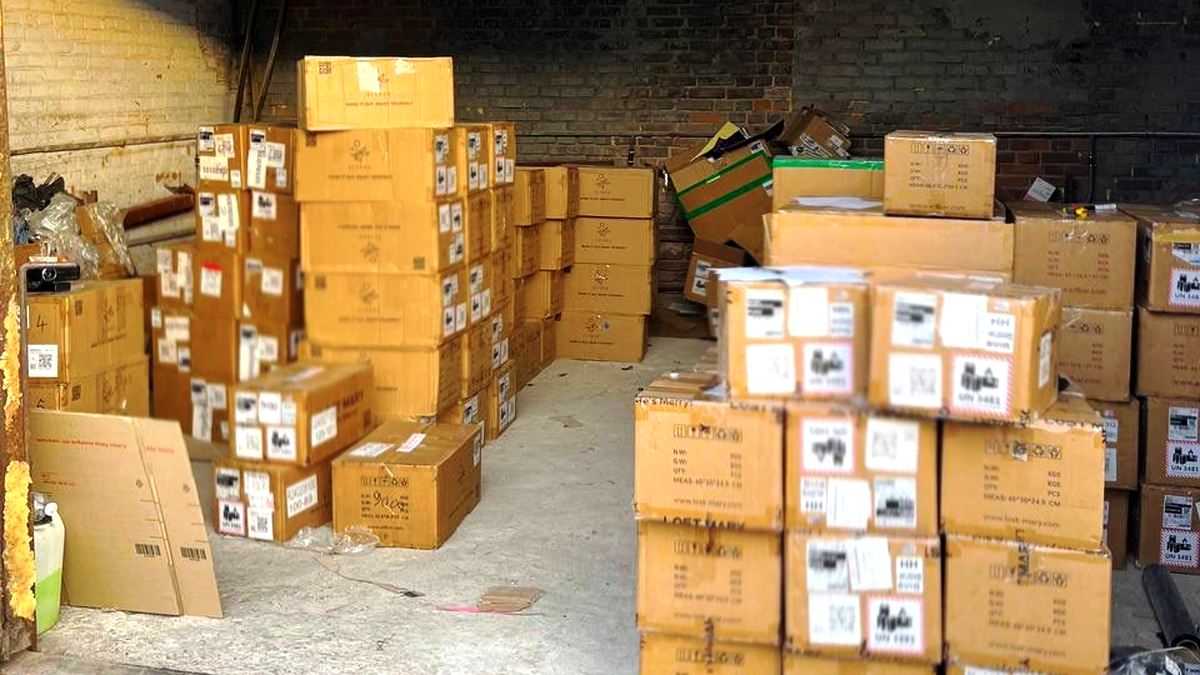 "Дудок" на понад 11 млн грн: прикордонники виявили канал розповсюдження незаконних електронних сигарет 1