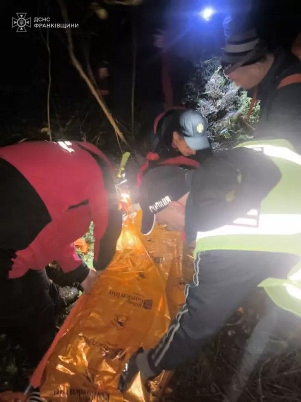 Пішов по гриби: на Прикарпатті у лісі раптово помер чоловік 1