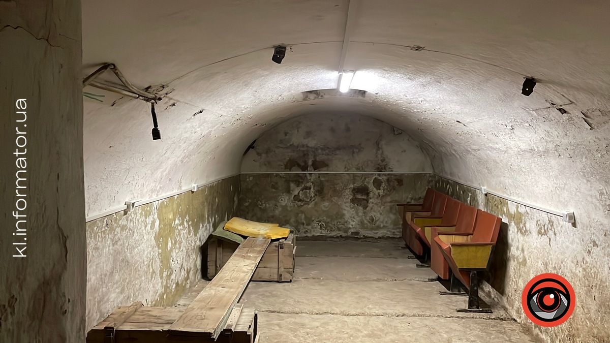 Термін вийшов, нічого не зроблено: що із укриттям коломийської ратуші 6