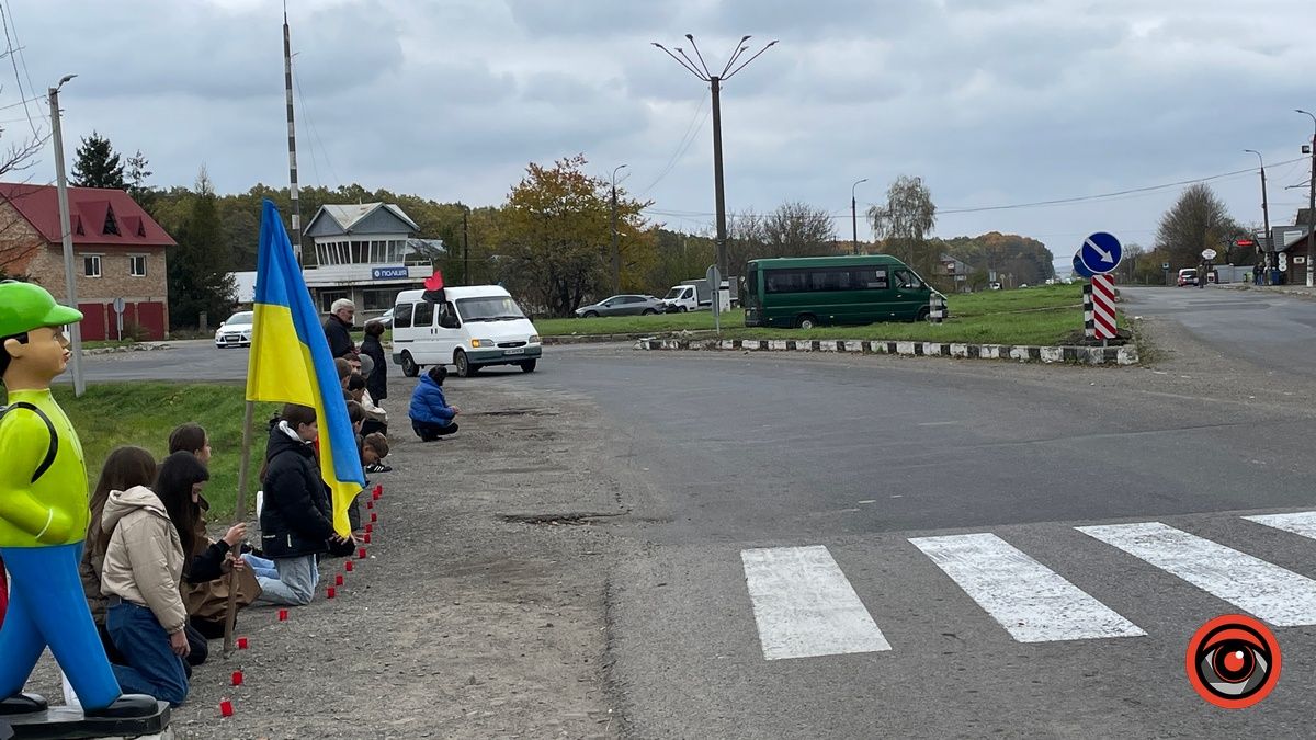 До Коломийської громади на вічний спочинок повернувся молодий воїн Дмитро Рагузов 6
