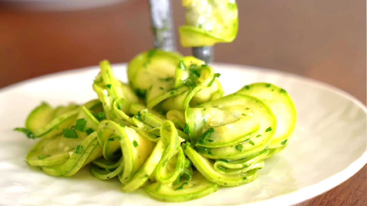 Печериці, баклажани чи огірки: рецепти швидких маринадів 3