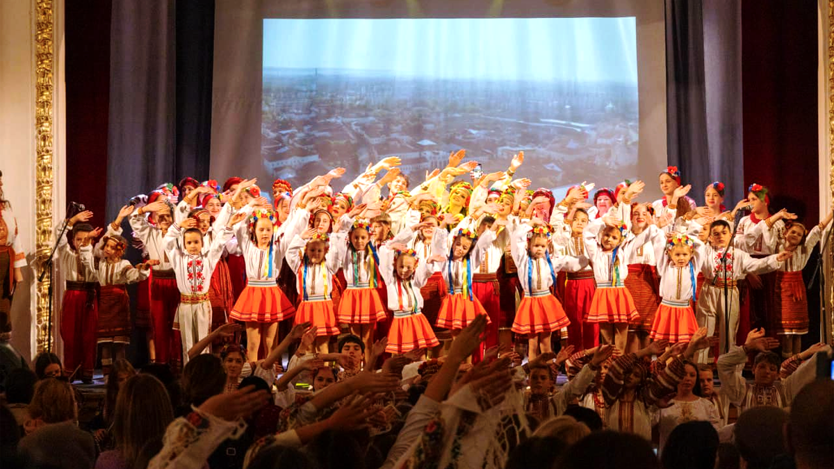 Під час благодійного мистецького концерту у Коломиї зібрали понад 30 тисяч на Mavic 3Т 1